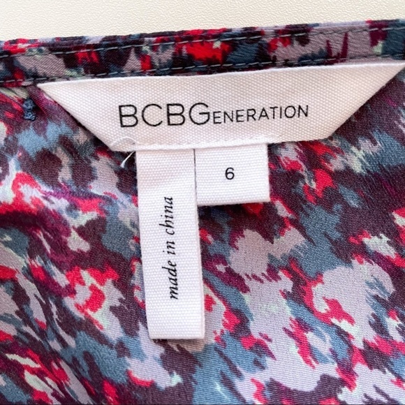 BCBG Cut Out Faux Wrap Short Sleeve Print Mini Dress 6 - Picture 11 of 13